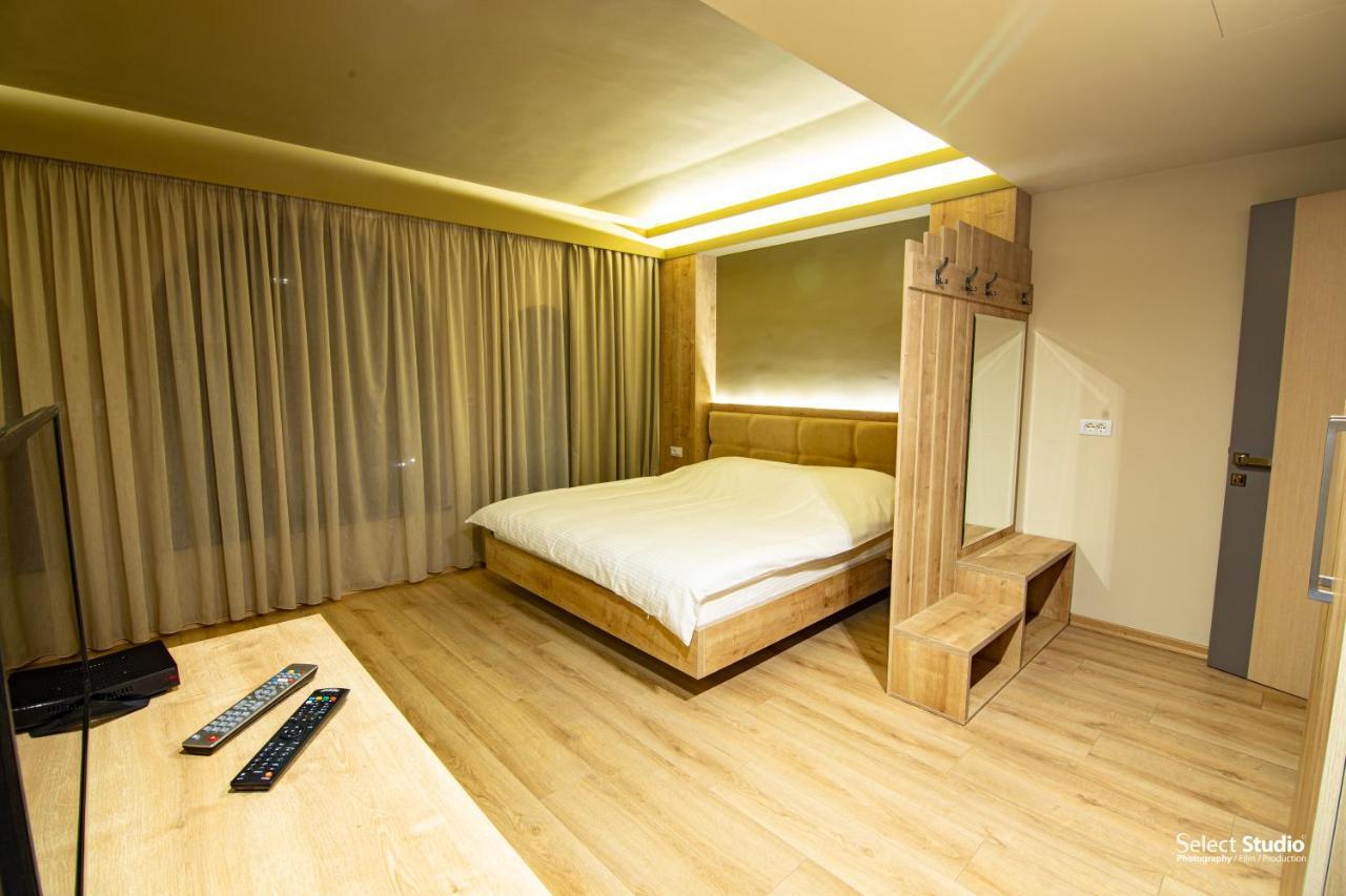 Sahati Hotel & Restaurant Korce Bagian luar foto